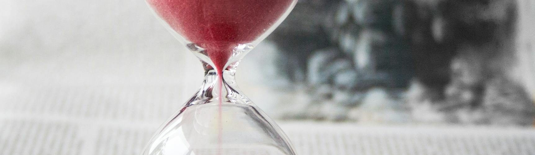 clear glass with red sand grainer